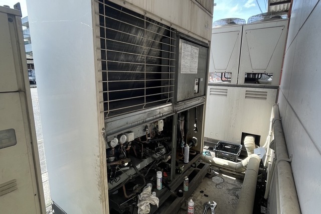 福山市某所 冷凍機修理の画像