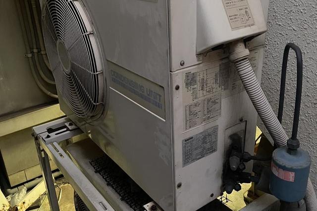 福山市某所 プレハブ冷蔵庫修理の画像